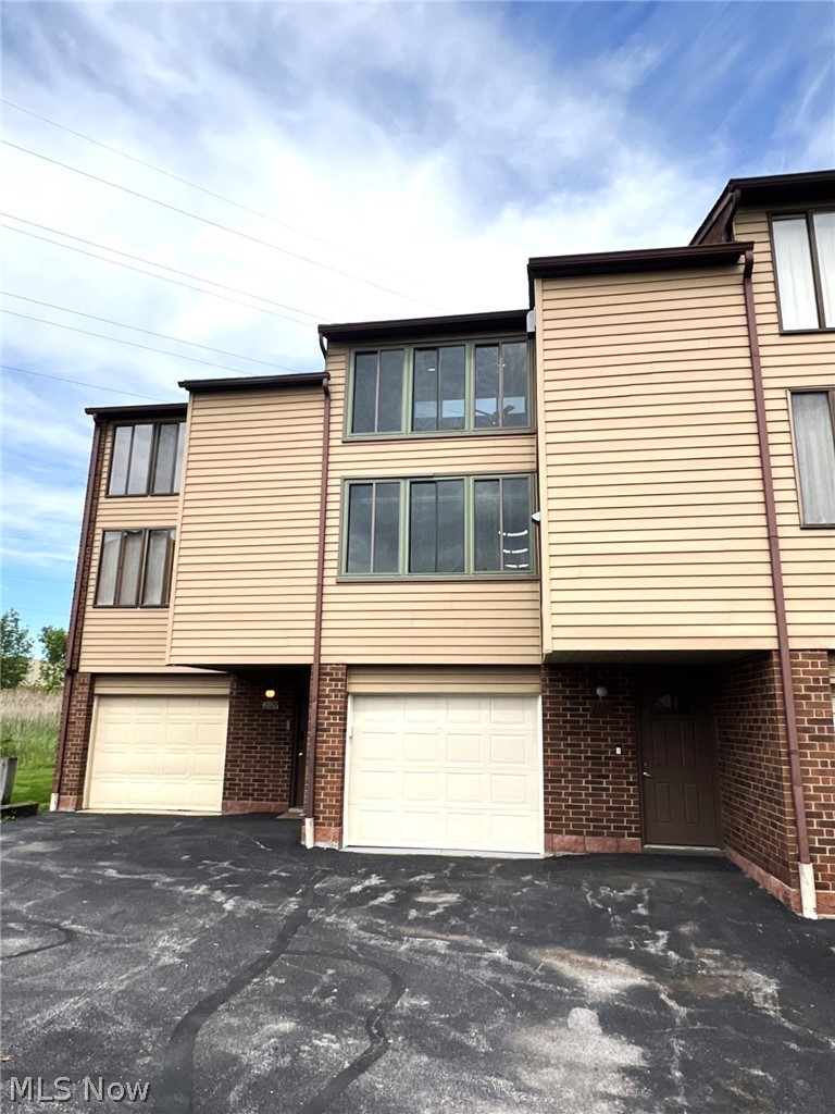 2129 Penguin Avenue, Akron, OH - Photo 3