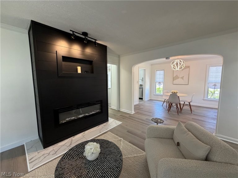 230 211th Street, Euclid, OH - Photo 5