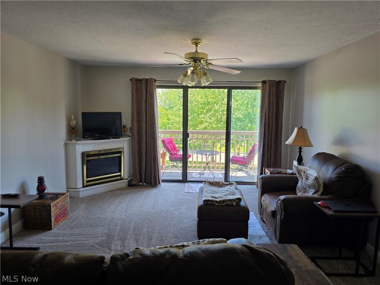 3800 Rosemont Boulevard, Akron, OH - Photo 4