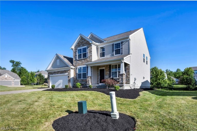 21017 Rockglen Drive, Strongsville, OH - Photo 2