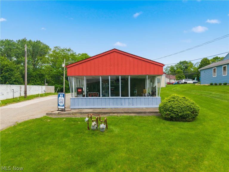 764 College Street, Wadsworth, OH - Photo 2
