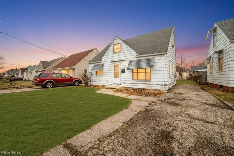3753 117th Street, Cleveland, OH - Photo 3