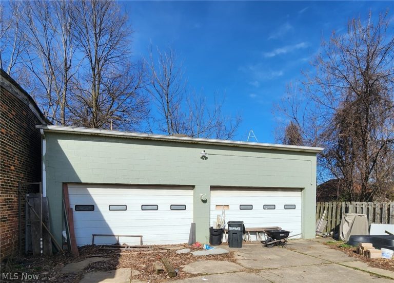 3094 65th Street, Cleveland, OH - Photo 4
