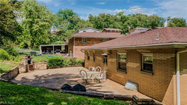 136 McHendry Street, Weirton, WV - Photo 8