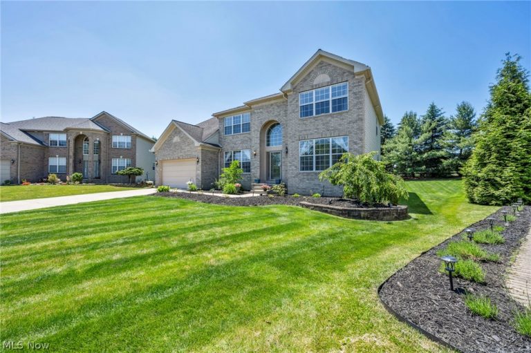 10342 Townley Court, Aurora, OH - Photo 4