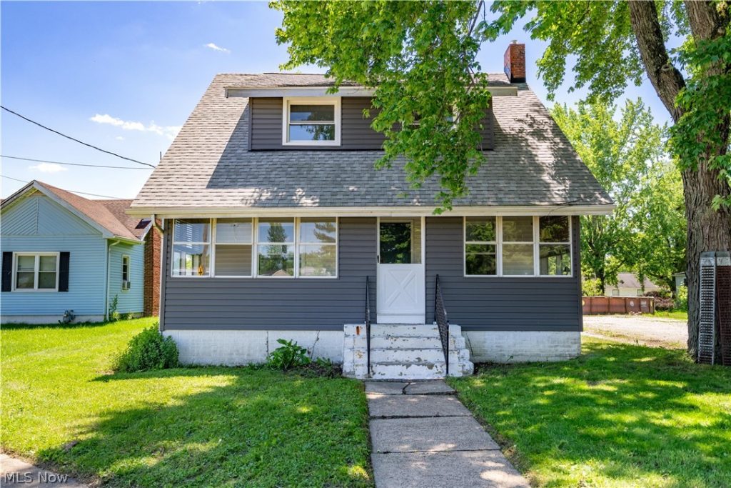 14828 Gaskill Drive, Alliance, OH
