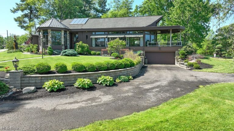 2009 Lakewood Road, Sherrodsville, OH, 44675