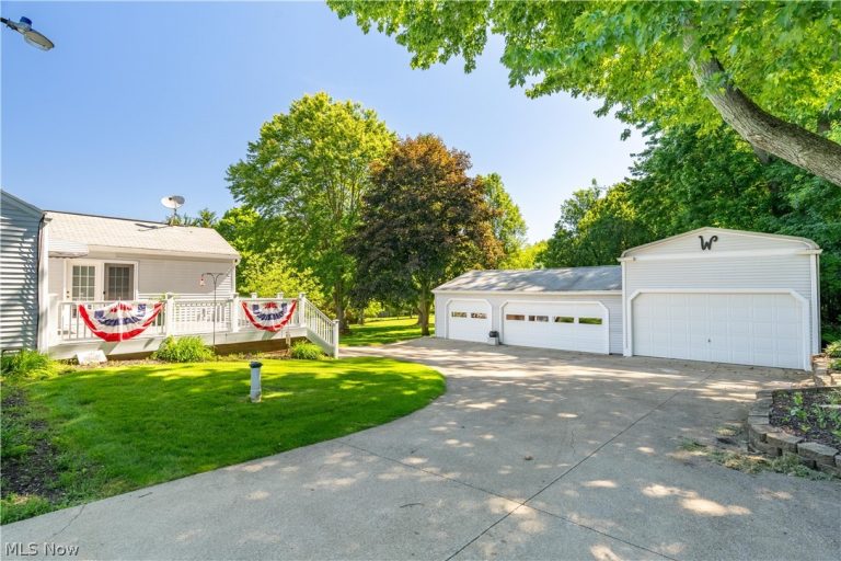 4847 Manchester Road, New Franklin, OH - Photo 3