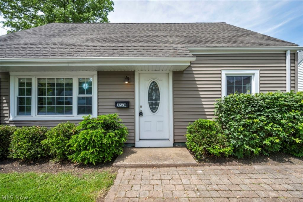 1578 11th Street, Cuyahoga Falls, OH