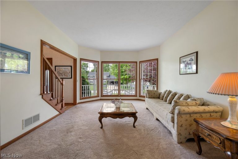 1846 Fairway Drive, Green, OH - Photo 8