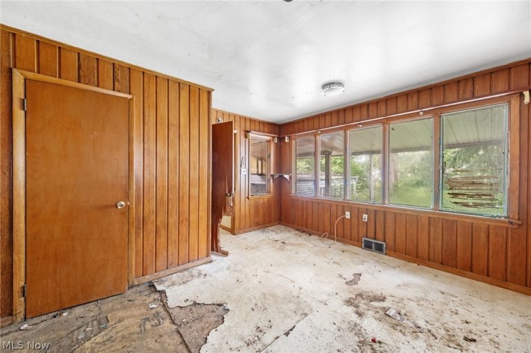 70 5th Street, Berea, OH - Photo 4