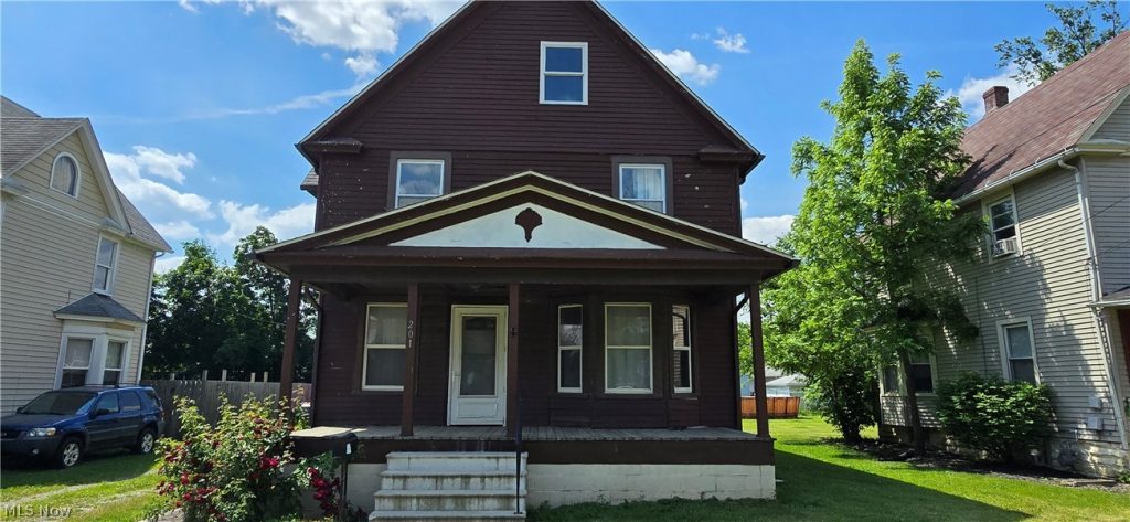 201 26th Street, Lorain, OH
