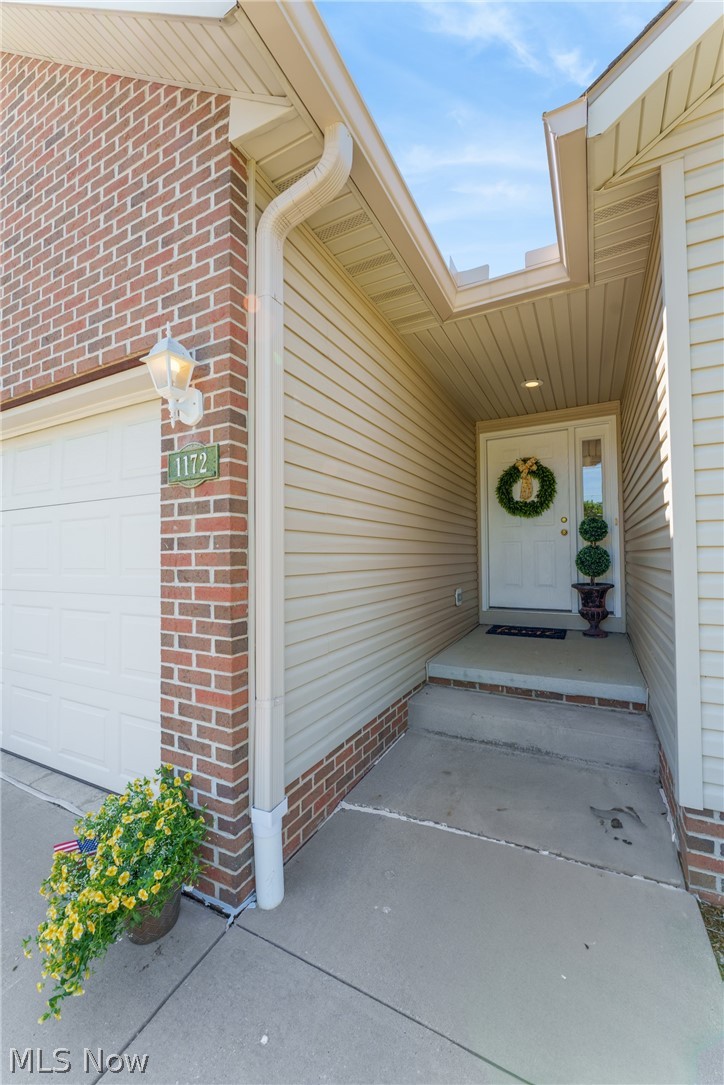 1172 Wild Brook Drive, Akron, OH - Photo 3