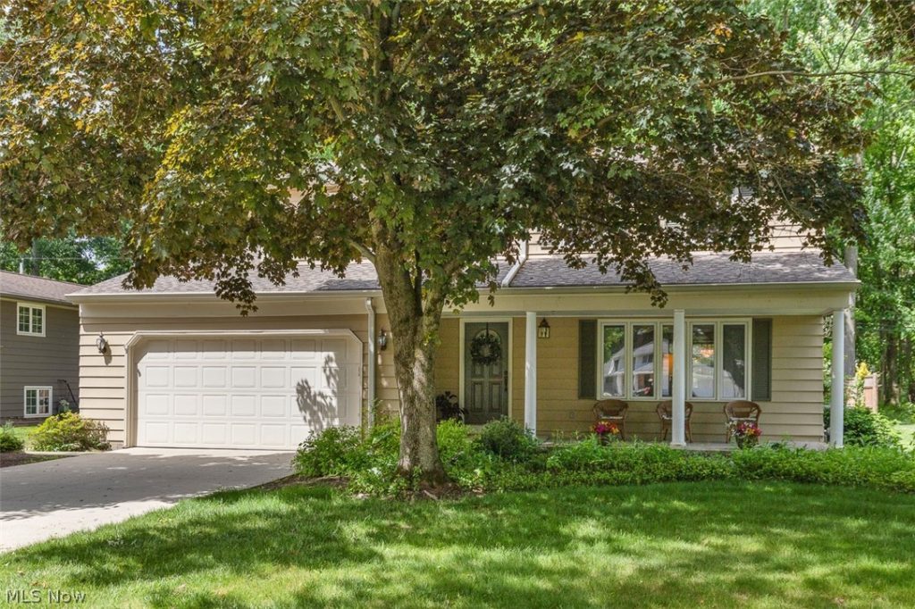 5756 Dorothy Drive, North Olmsted, OH