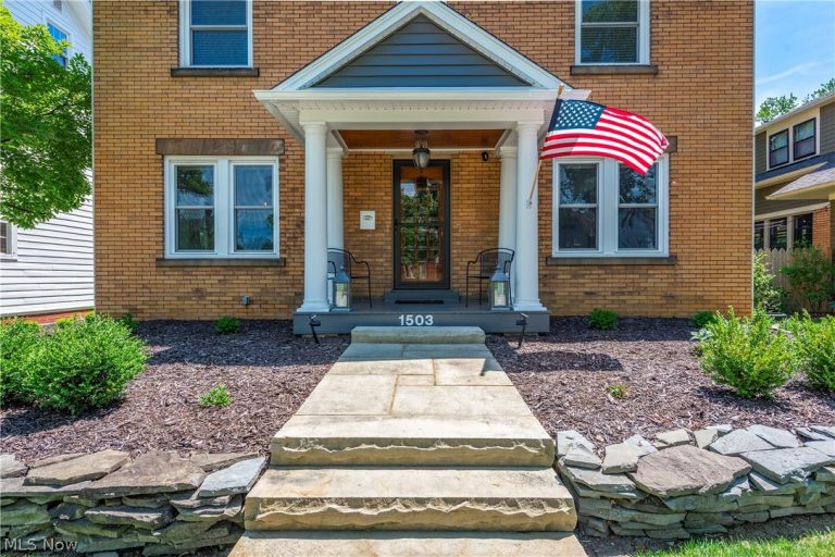 1503 Waterbury Road, Lakewood, OH - Photo 2