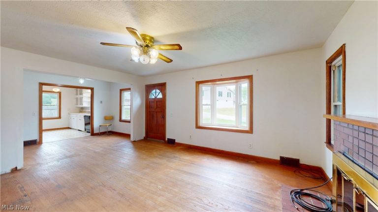 107 Woodrow Street, Marietta, OH - Photo 8