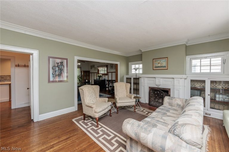 2168 Cottage Grove Drive, Cleveland Heights, OH - Photo 4