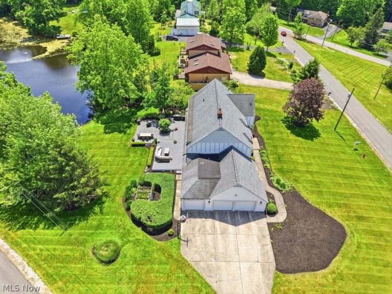 3395 Forest Hills Drive, Medina, OH - Photo 5