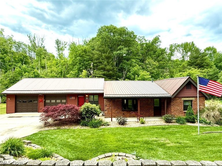 912 Hadley Lane, Marietta, OH, 45750