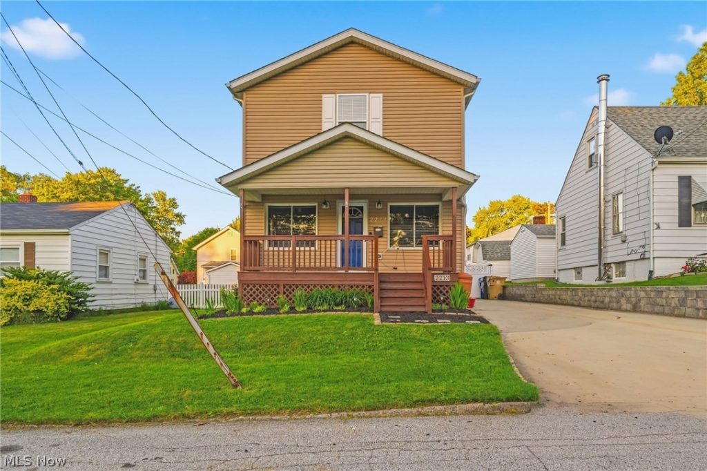 2213 10th Street, Cuyahoga Falls, OH