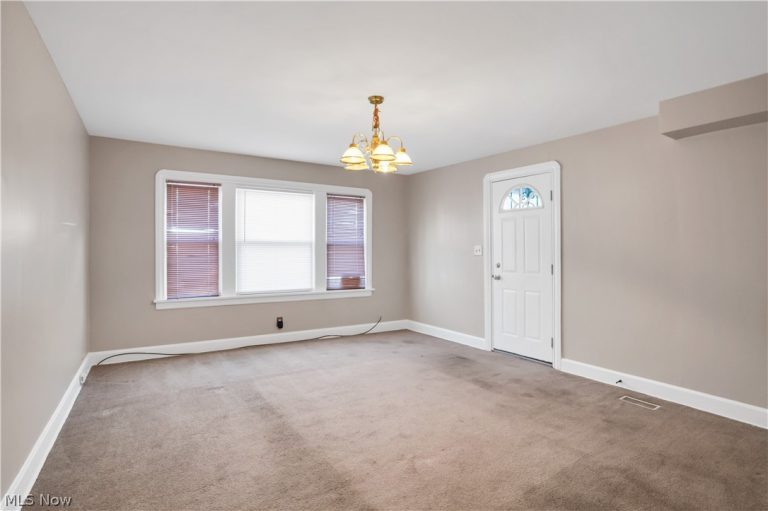 3533 Carlyle Avenue, Cleveland, OH - Photo 4