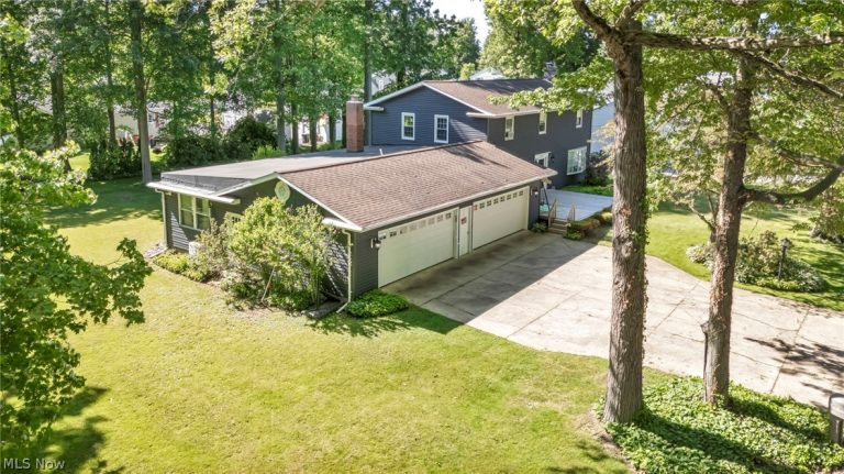1629 Winterhaven Avenue, Ashtabula, OH - Photo 3