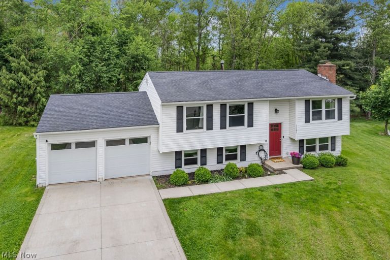 1161 Erin Drive, Kent, OH - Photo 2