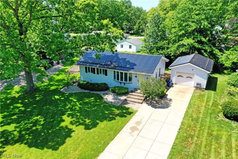 182 Shirley Lane, Warren, OH - Photo 2
