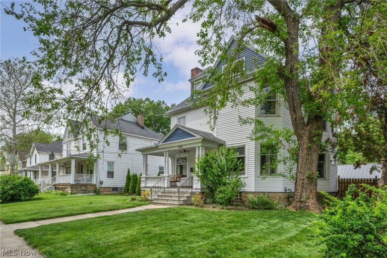 146 Harrison Street, Elyria, OH - Photo 3