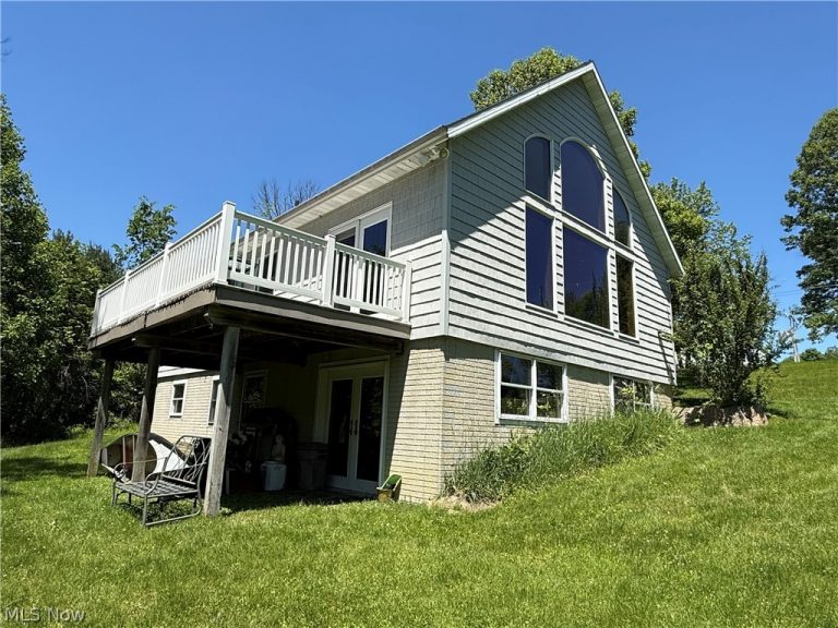 7917 Flawil Drive, Millersburg, OH - Photo 3