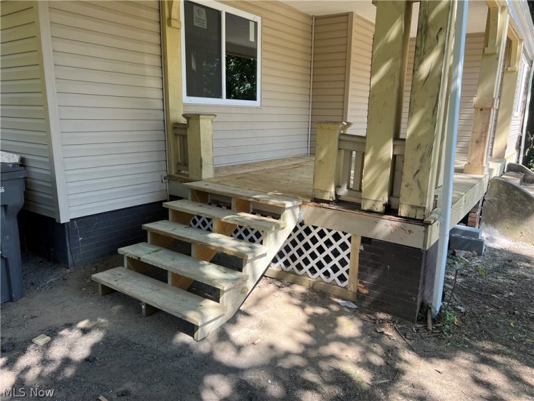 34 Illinois Avenue, Youngstown, OH - Photo 4
