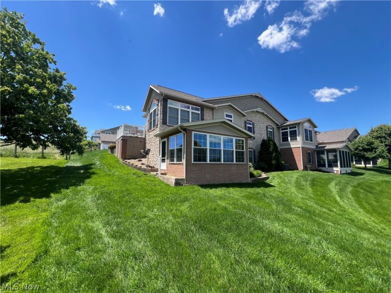 203 Heritage Crossing, Sugarcreek, OH - Photo 8