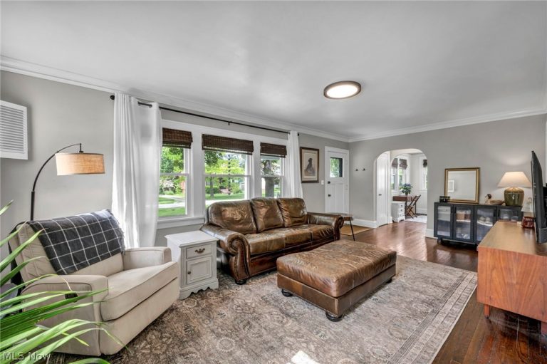 73 Harnagy Street, Berea, OH - Photo 4