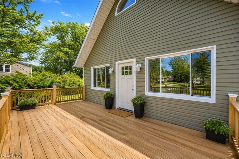33418 Lake Shore Boulevard, Willowick, OH - Photo 3