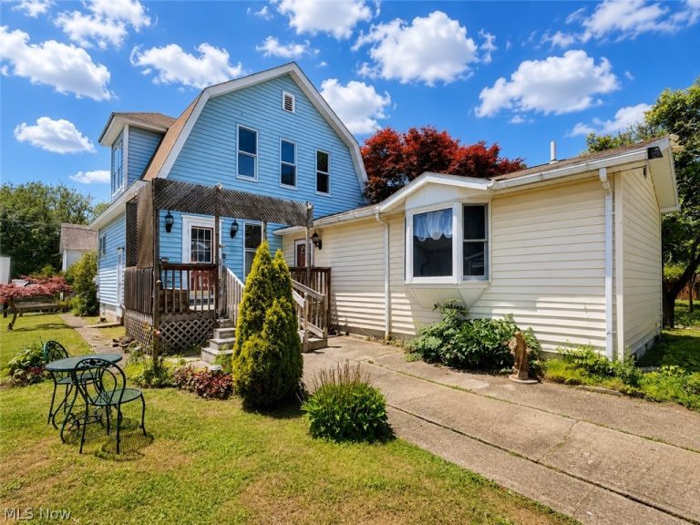 1101 Phillips Street, Marietta, OH - Photo 2
