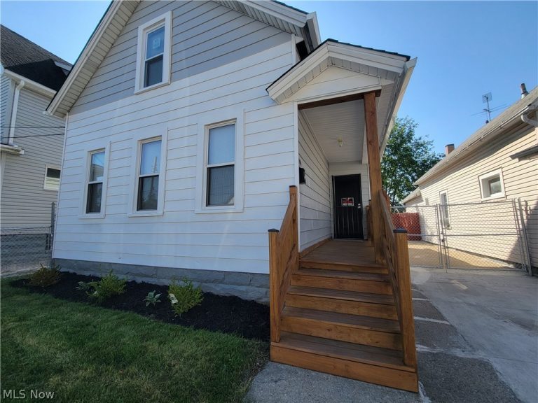 3594 60th Street, Cleveland, OH - Photo 4