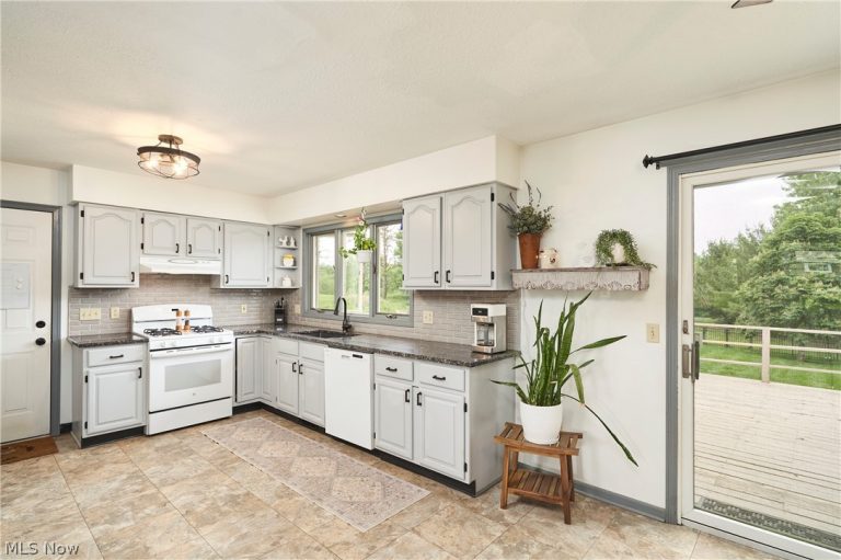 7191 Ryan Road, Medina, OH - Photo 8