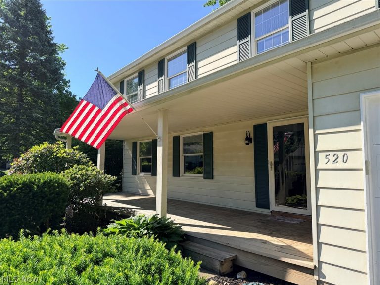 520 Heatherwood Drive, Warren, OH - Photo 2