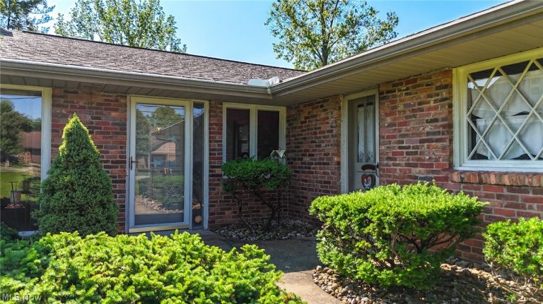 910 Glendale Road, Marietta, OH - Photo 3