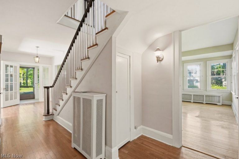 2745 Derbyshire Road, Cleveland Heights, OH - Photo 6