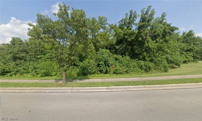 6290 Ross Road, Fairfield, OH - Photo 2
