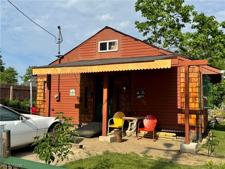 4916 Presidential Drive, Geneva on the Lake, OH, 44041