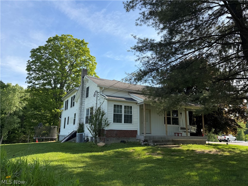 13166 Butternut Road, Burton, OH