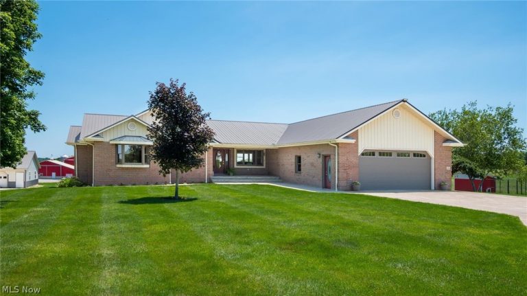 10550 Amish Ridge Road, Mount Perry, OH, 43760
