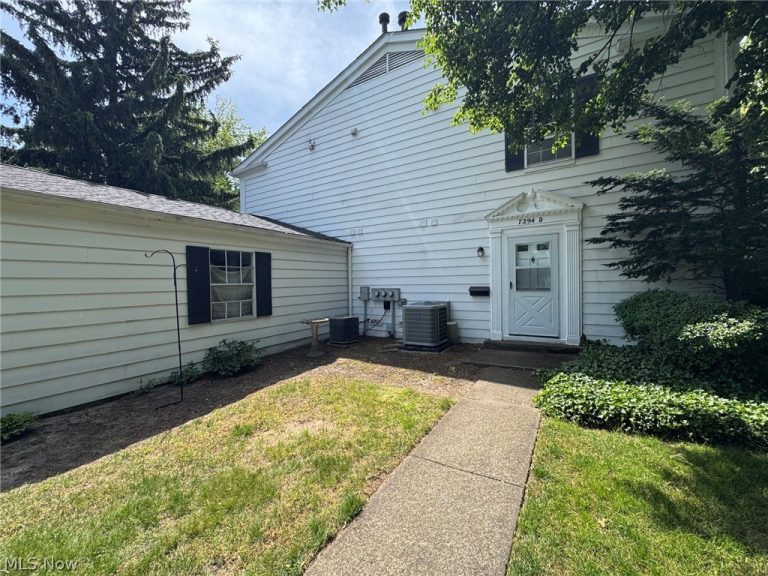 7294 Foxmill Road #19D, Mentor, OH - Photo 3