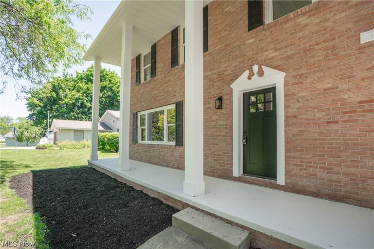 3648 Mulberry Street, Uniontown, OH - Photo 2
