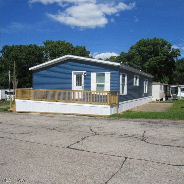 3785 Main Street, Green, OH, 44319