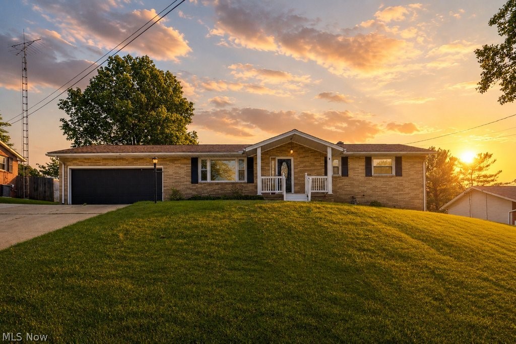 1704 Plymouth Knoll Avenue, Massillon, OH
