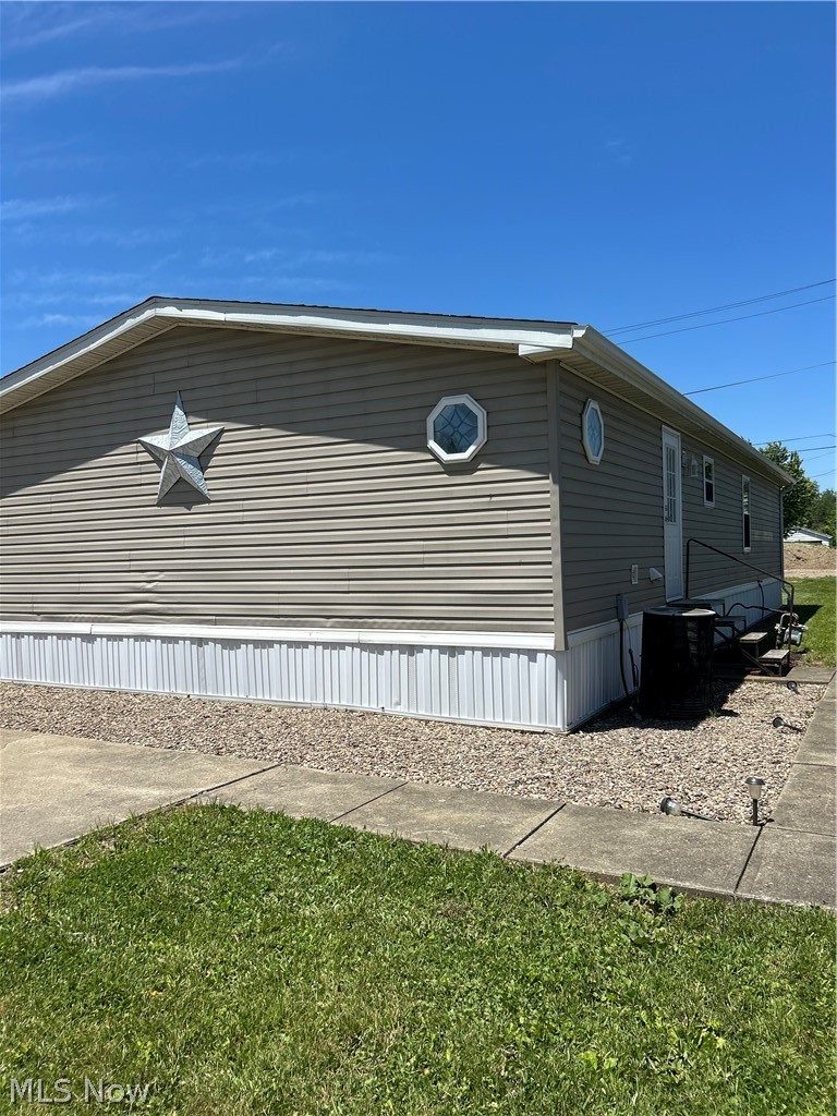 10193 Oakwood Street, Byesville, OH - Photo 4