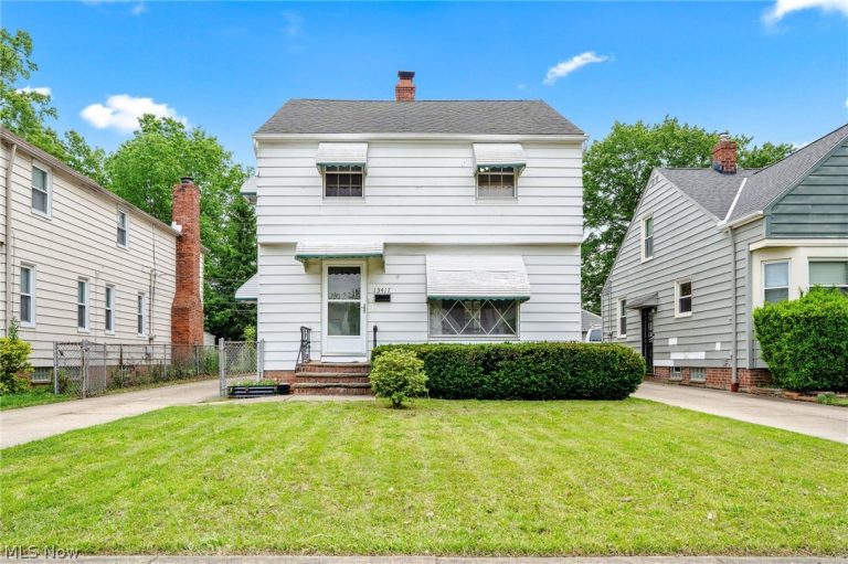 13417 Thraves Avenue, Garfield Heights, OH - Photo 3